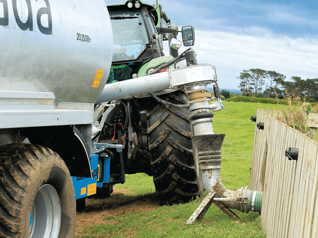 Do Slurry Tankers Take a Lot of Time? 1 Nevada Farm Trader 20000L Tridem Slurry Tanker at the filling station