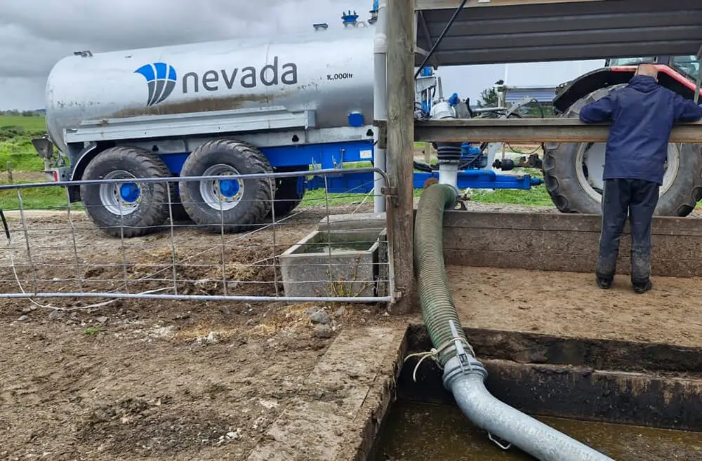 What is the Best Way to Manage Effluent from a Slatted Floor Cow Barn? 1 Nevada 10000L Tandem Slurry Tanker Slatted floor bunker
