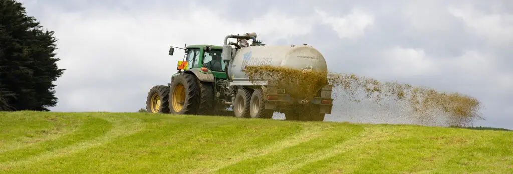 Slurry Tankers: 3 Must Haves 10 Nevada Hero RainWave spreading with a Tandem Slurry Tanker