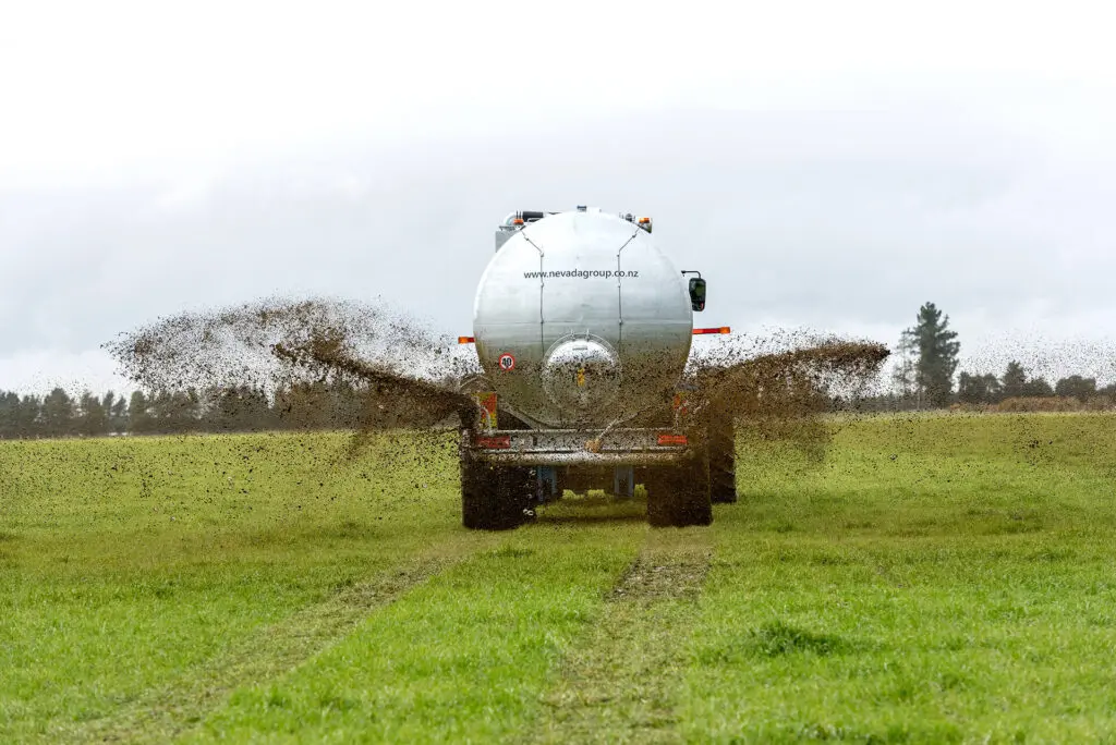 What is the Most Efficient Way of Spreading Effluent? 2 Nevada Dual RainWave Tridem Slurry Tanker spreading