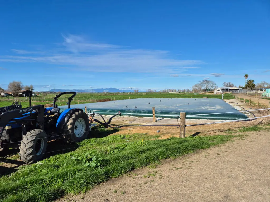 Which Effluent Storage do I Need? 1 Stirring a Nevada Bladder Tank with a PTO effluent pump
