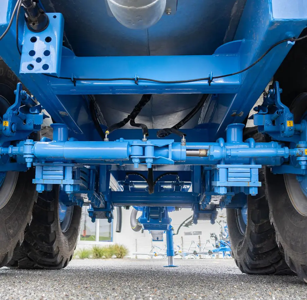 Nevada Slurry Tankers are built with floating steering with hydraulic lockout