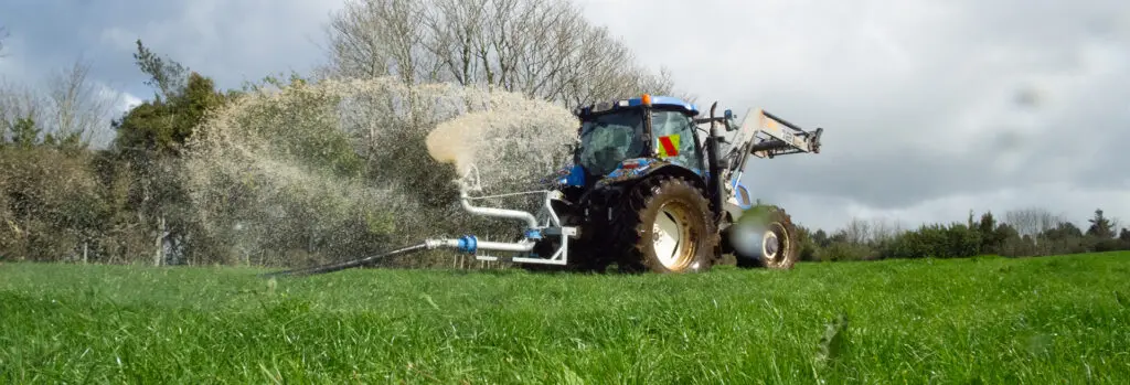 What is the Most Efficient Way of Spreading Effluent? 9 Nevada drag hose system with rainwave