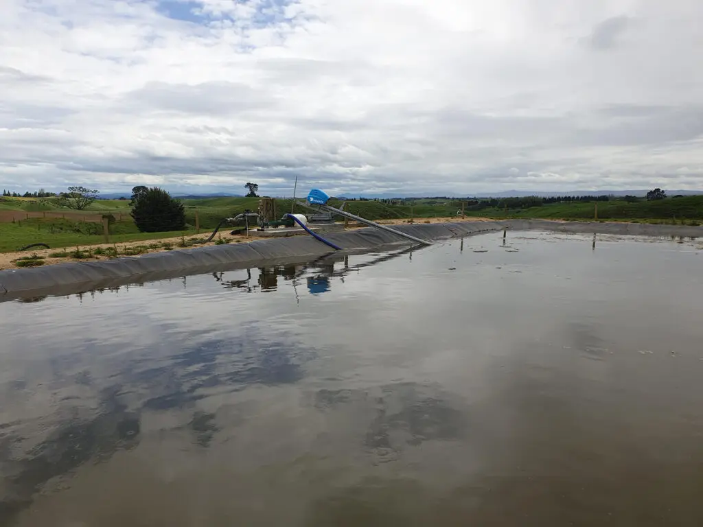 Why Bruce Called In The Specialists 1 Nevada EL9 Electric Stirrer in a HDPE Lined Effluent Pond