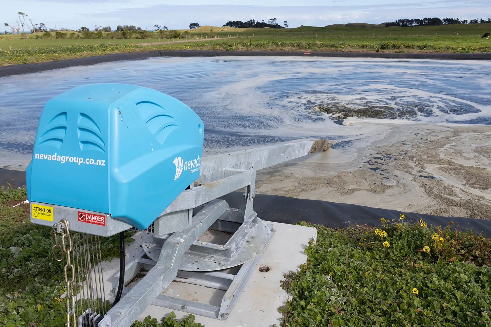 Nevada EL9 Electric Stirrer in action