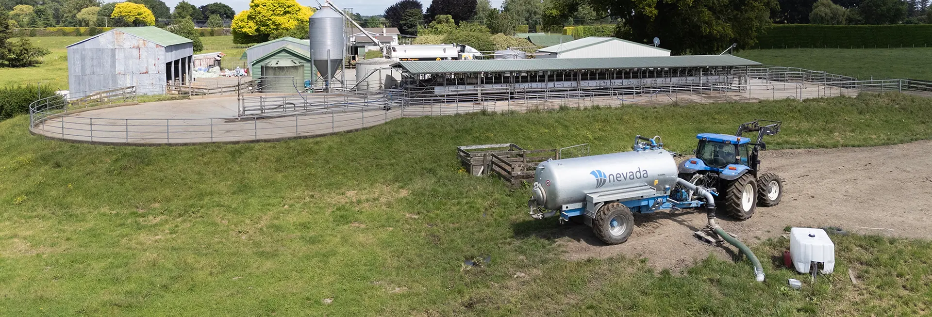 Nevada Single Axle Slurry Tanker infront of cowshed