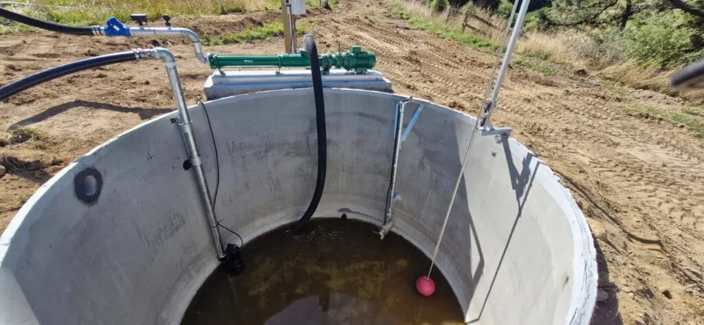 Trevor upgraded to a Nevada Bladder Tank 3 Nevada Sump set up with a PC Pump Submersible stirrer and pump
