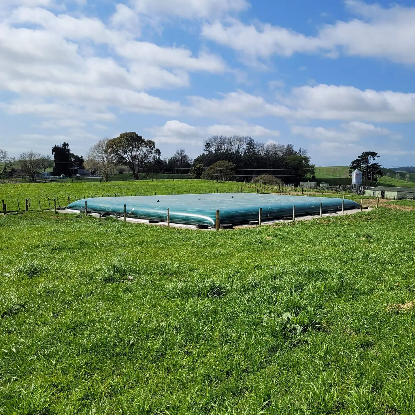 Nevada Bladder Tank on farm