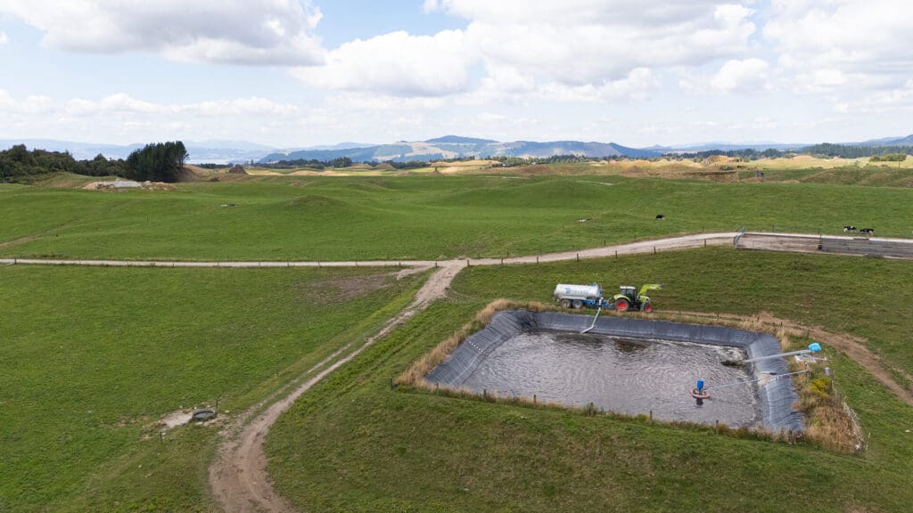 Nevada Centrifugal pump, 10,000L Slurry tanker and Electric Stirrer at an Effluent Pond