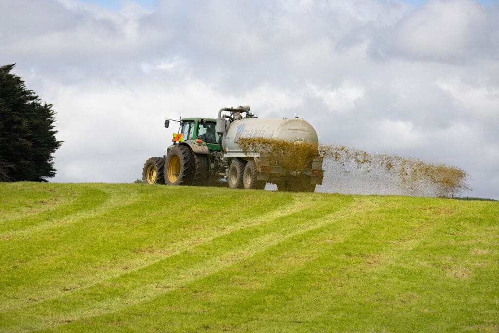 How Do I Get the Most Value Out of My Dairy Effluent? 1 Nevada 12800L Tandem Slurry Tanker spreading with RainWave