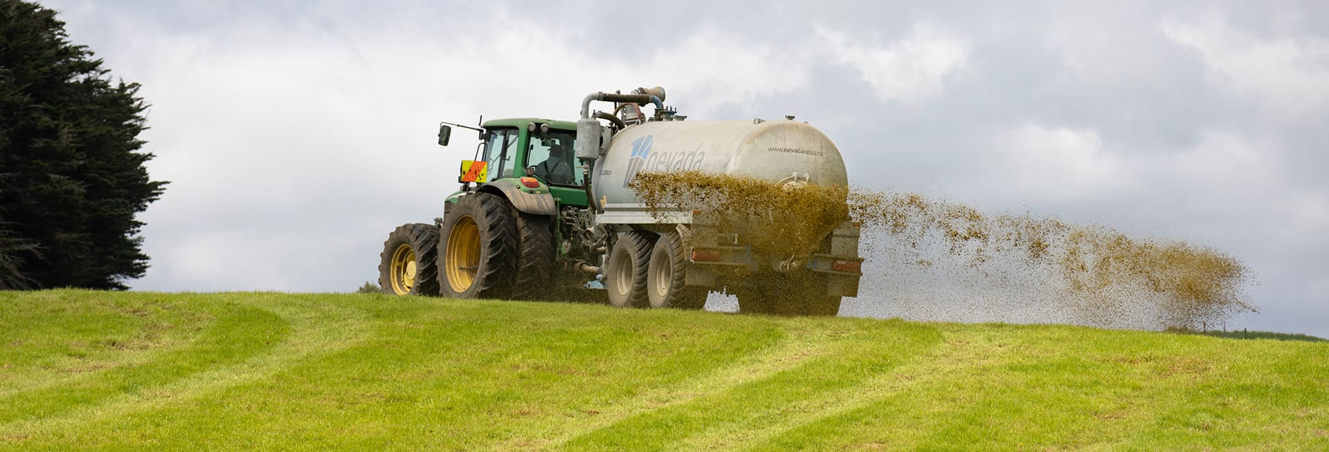 slurry tanker with rainwave