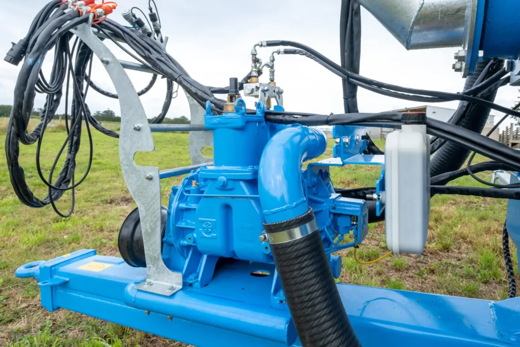 Slurry Tankers: How to Avoid Vacuum Pump Overheating 2 How to Avoid Vacuum Pump Overheating