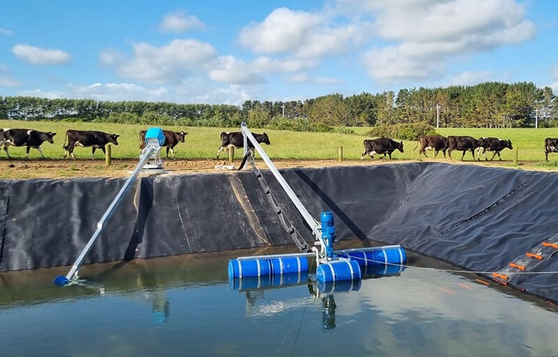 Nevada Centrifugal Pump on a PondBoom and Electric Stirrer in a Dairy Effluent Pond